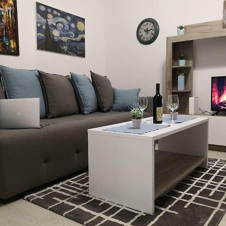 Vasa Central Studio Novi Sad Buitenkant foto